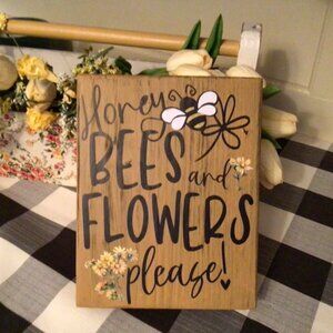 Wooden Bee's Sign